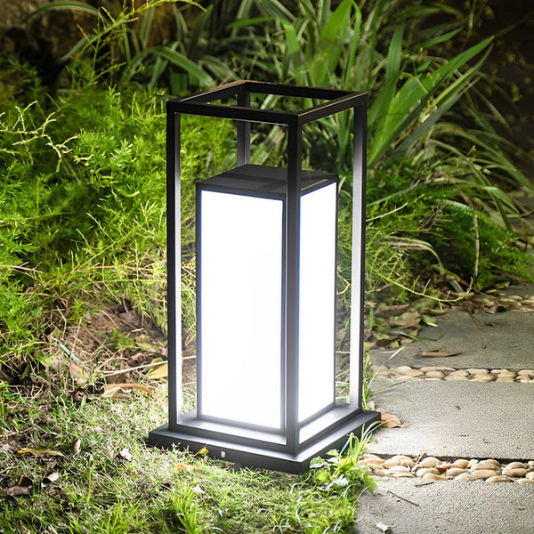 Solar-powered Terrace Lamp