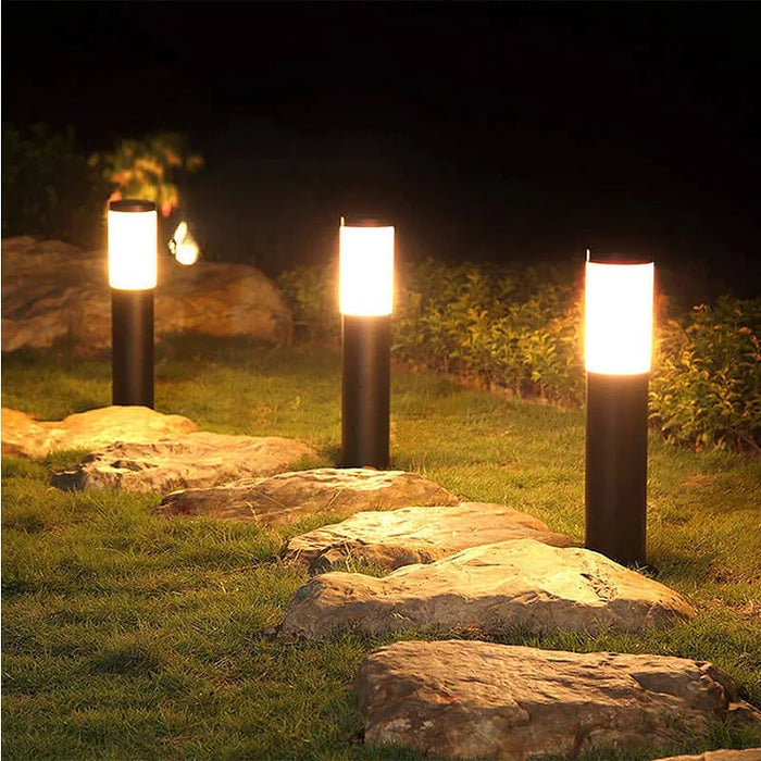 Solar-powered Waterproof Garden Lamp