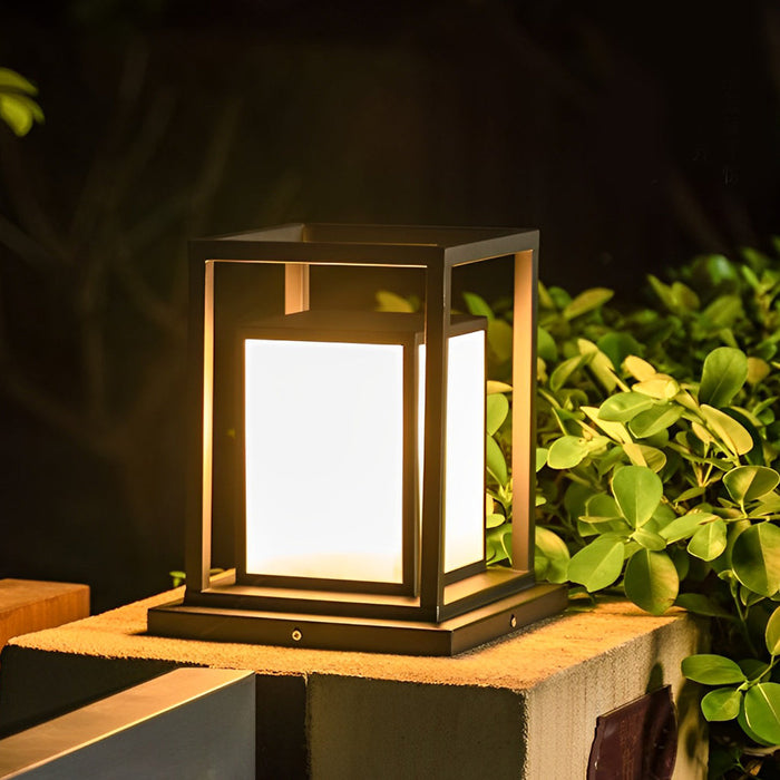 Solar-powered Terrace Lamp