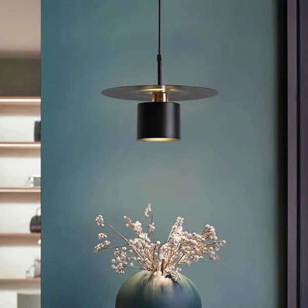 Modern & Elegant Jet Pendant Lamp