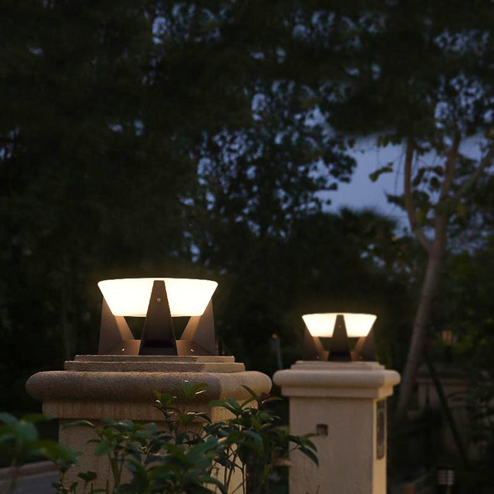 Landinglight | Luxury Outdoor Solar Energy Lamp