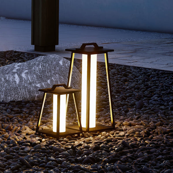 Roam Portable Outdoor Lamp