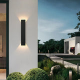 Triglow Outdoor Wall Light