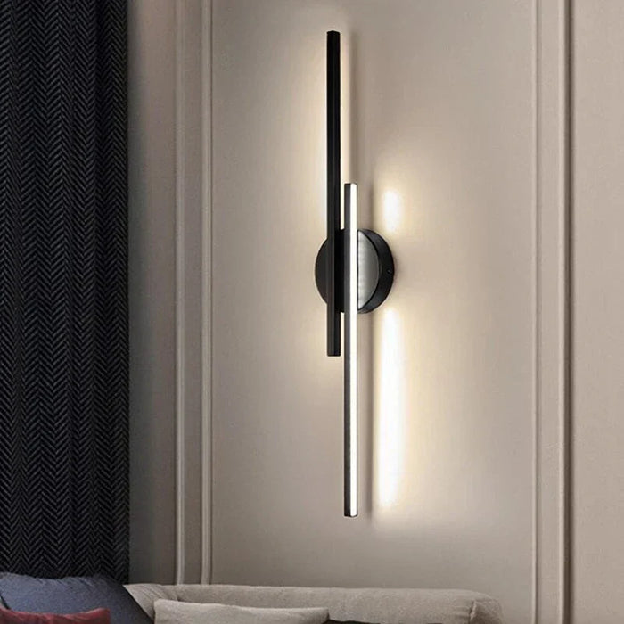 Modern and Harmonious Atmosphere Wall Lamp